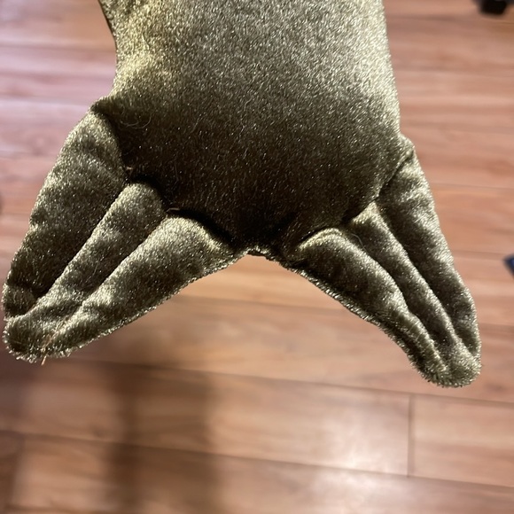 Children’s Critter Pilled Otter Neck Pillow - Picture 6 of 7